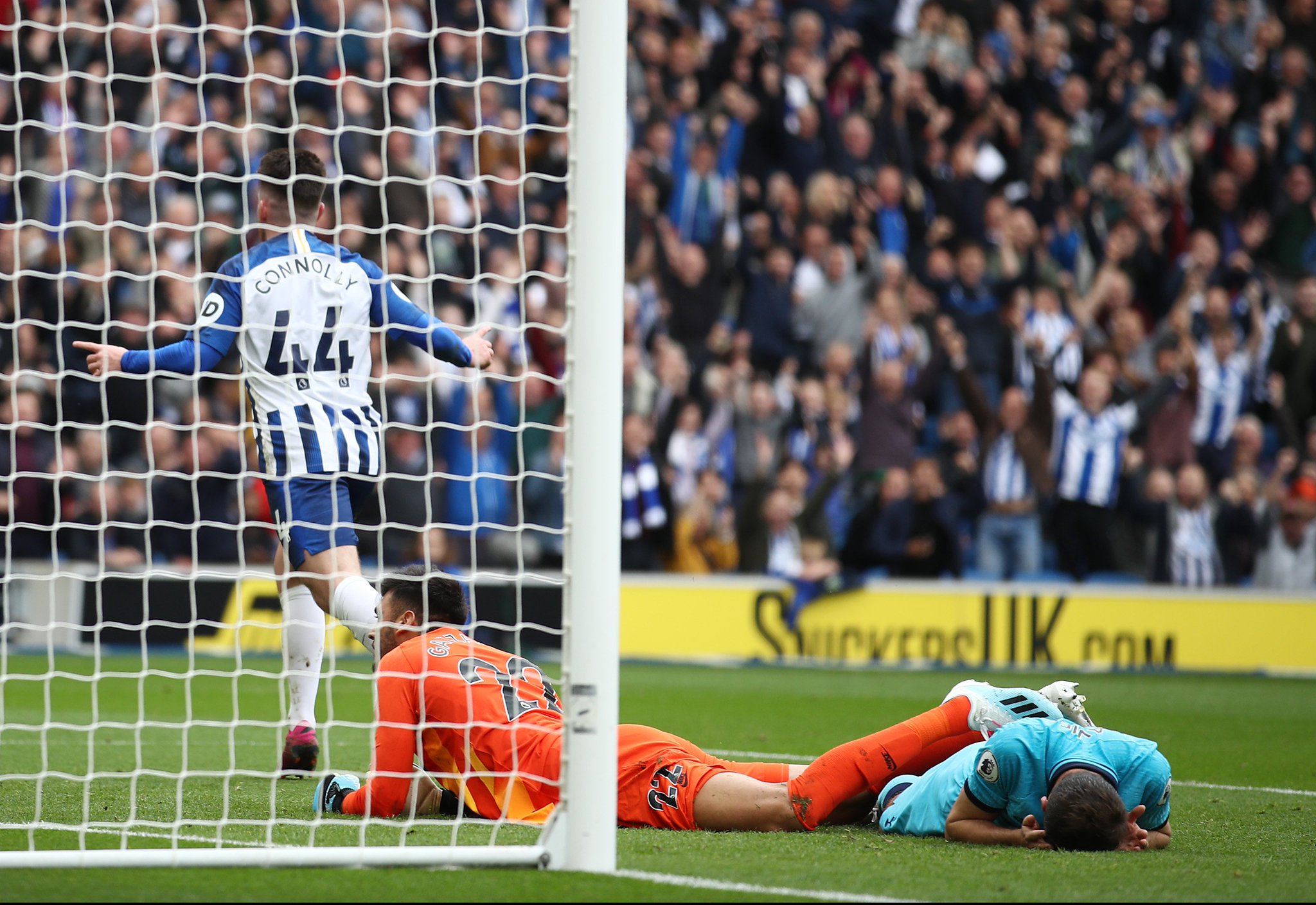 运动员受到 运动员受到