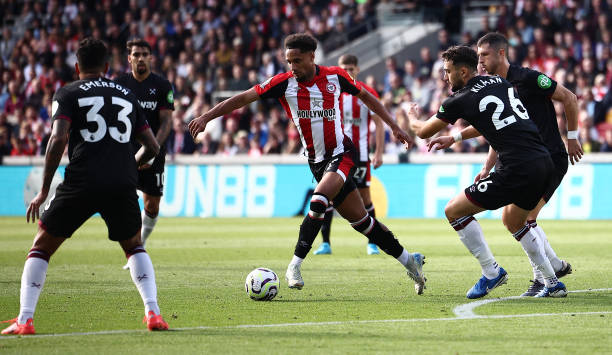 公共交通的 公共交通的