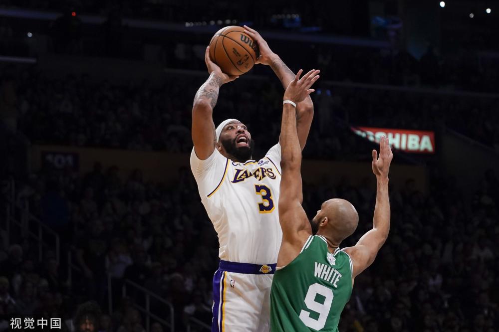 在观赛时佩 在观赛时佩